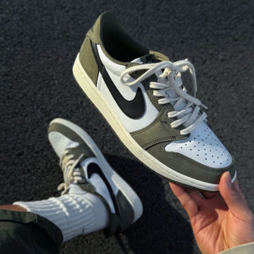 【爆款!預訂】Air Jordan 1 Low OG ''Medium Olive'' 橄欖綠白綠奶油底復古麂皮 平替倒鉤 男款｜HQ6998-200