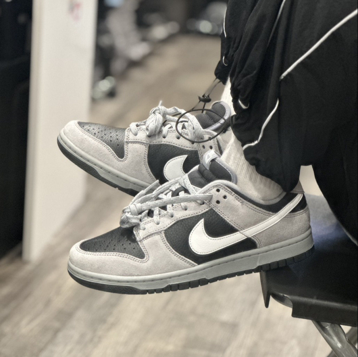 【最後現貨】Nike Dunk Low Retro Smoke Grey 星塵灰 反光 麂皮灰黑｜HV2532-001