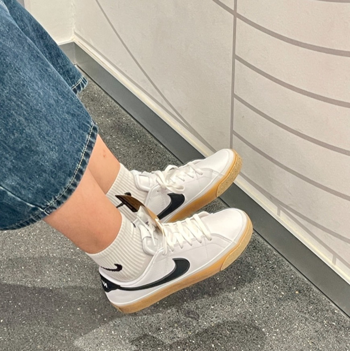 【CP值頂爆】NIKE W COURT LEGACY NN 白黑焦糖 皮革拼接 環保材質 休閒鞋｜DH3161-109/調貨