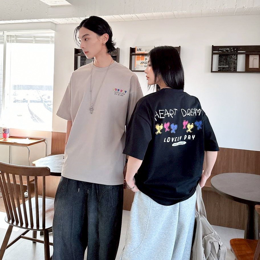 【現貨】HEART DREAMS三色愛心人印花短T