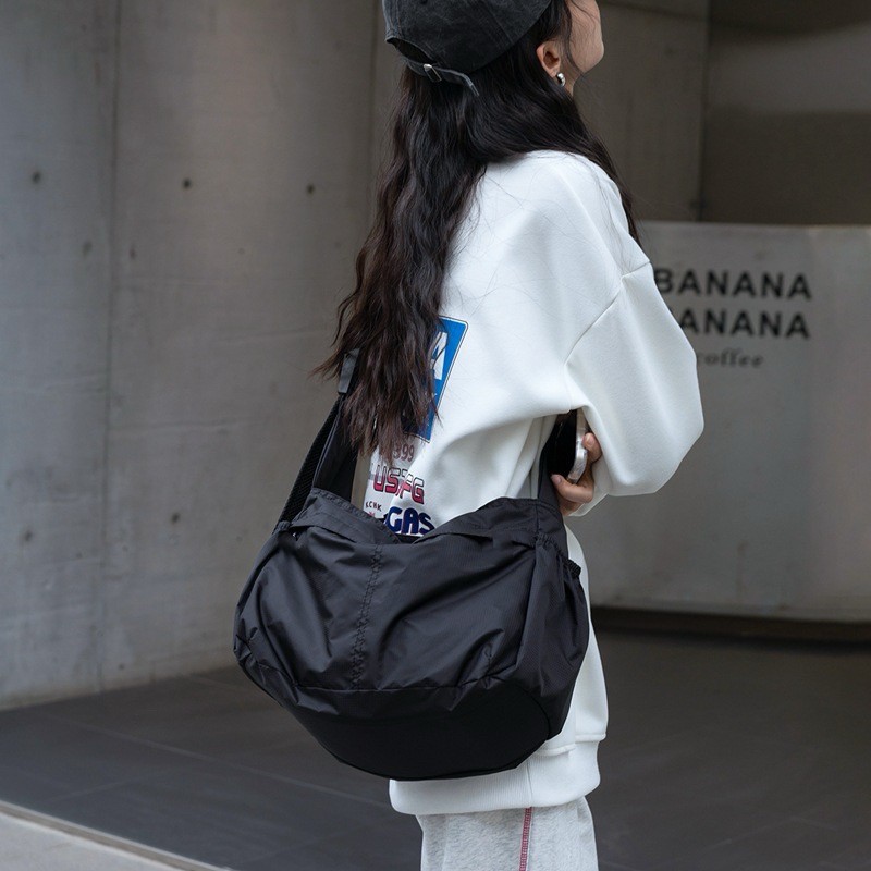 【超高CP值】大容量防水尼龍包 【超高CP值】大容量防水尼龍包