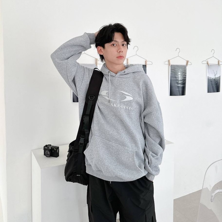 【廠商斷貨最後機會】發泡英字科技感銀漆帽T