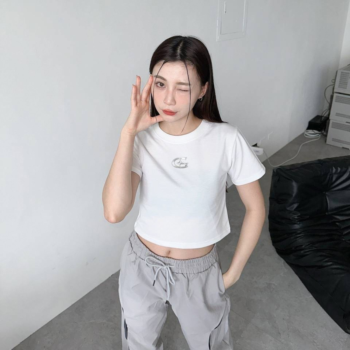 【現貨】科技感反光膠印短版短T