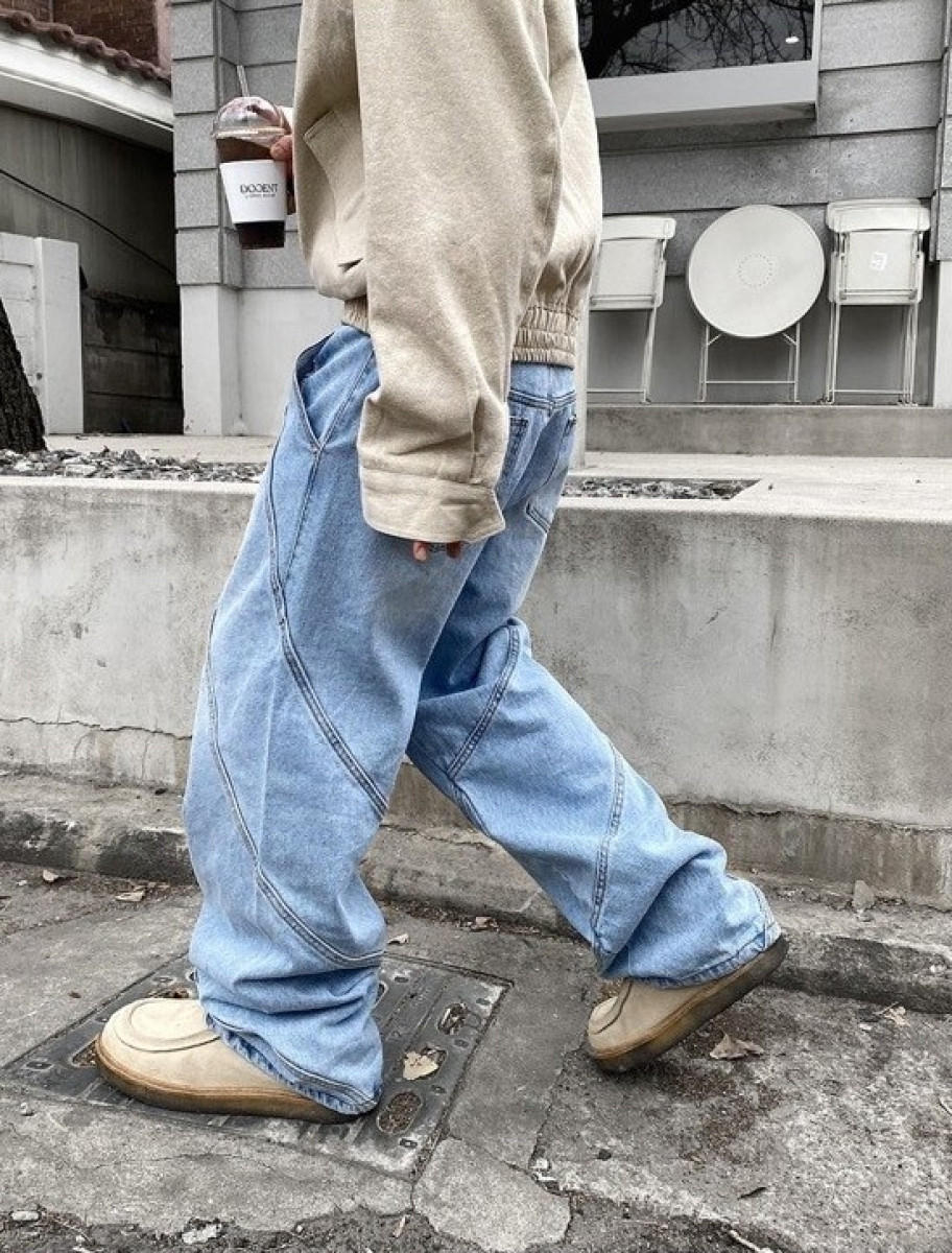 【現貨】螺旋車線刷白牛仔褲