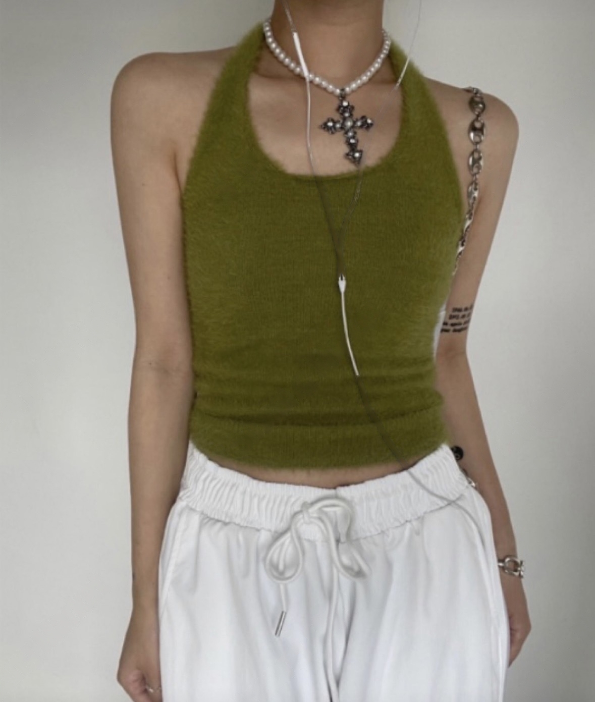 毛毛繞脖背心 甜酷