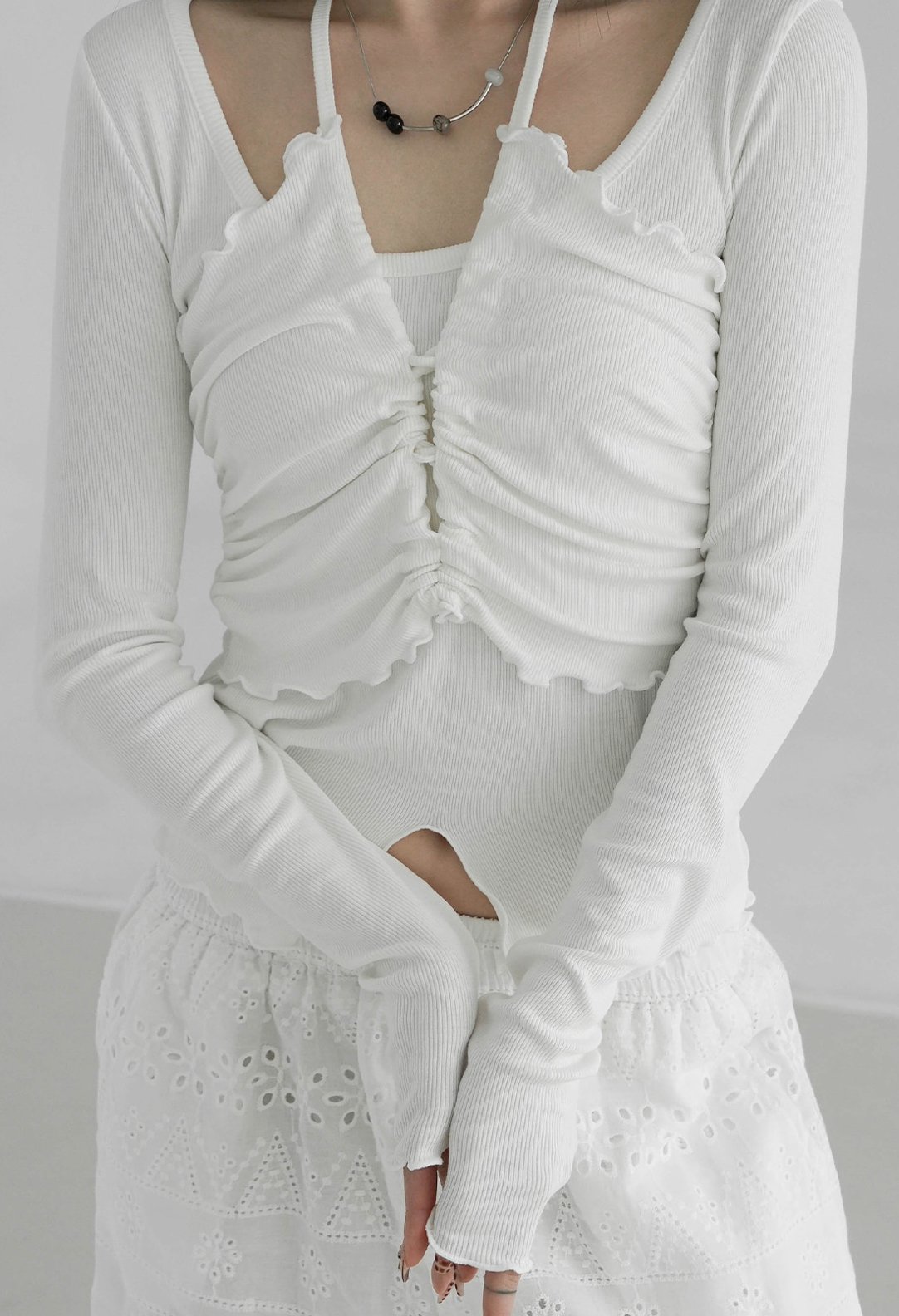 假兩件 抓皺倒V上衣