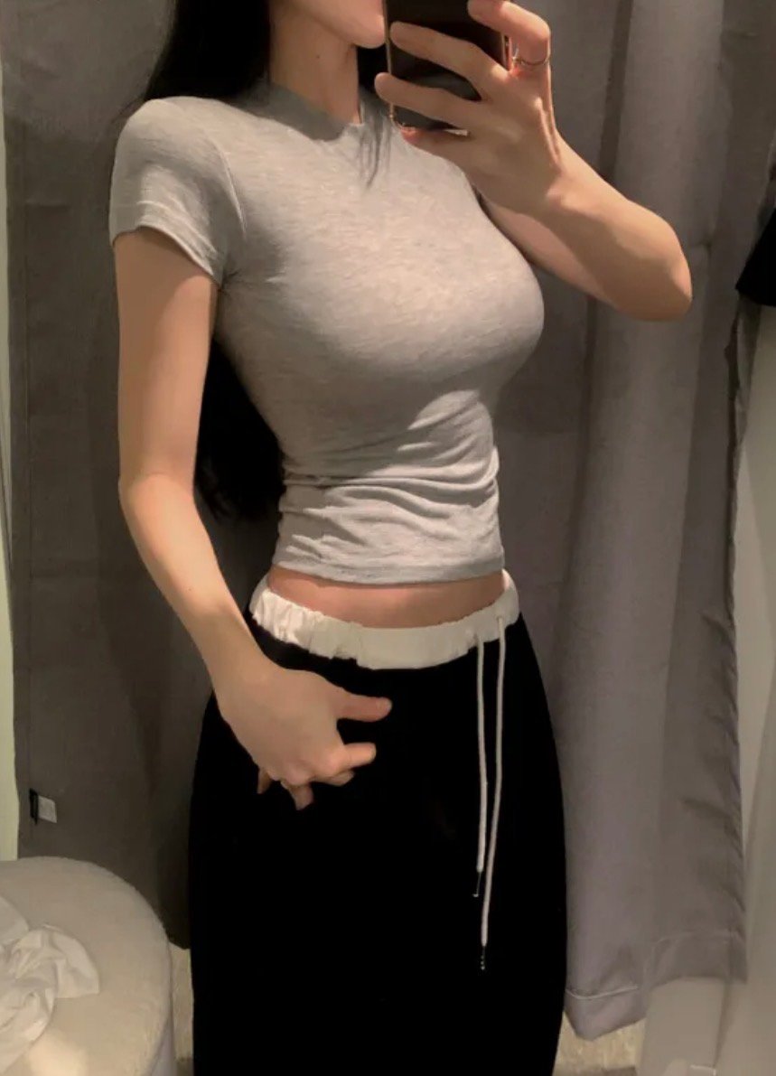 正韓 寧寧 超顯瘦收腰+短袖正肩T 高彈性莫代爾棉