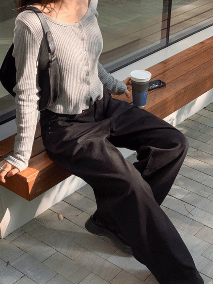 百搭版型好看的針織衫 高彈性 螺紋顯瘦 百搭版型好看的針織衫 高彈性 螺紋顯瘦