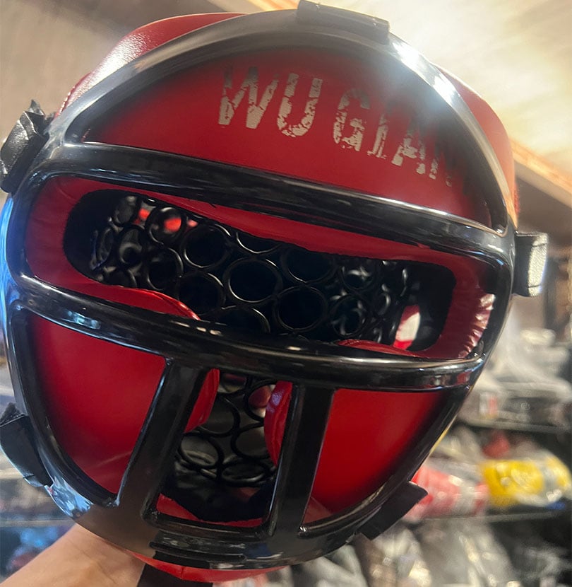 ~子甄彣璟~戰牌 拳擊 面罩頭盔 泰拳 跆拳道 搏擊全防護頭盔 護頭套 頭套 散打 練習護具 運動 格鬥頭套