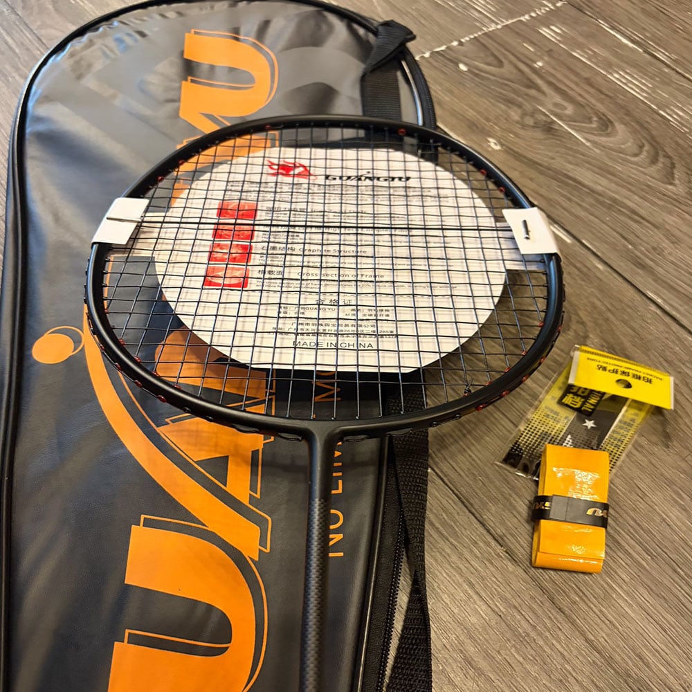 ~子甄彣璟~買1送3 碳素纖維 超輕羽毛球拍 小鋼炮 攻防兼備 高彈的中杆 輕鬆防守 羽毛球拍 羽毛球