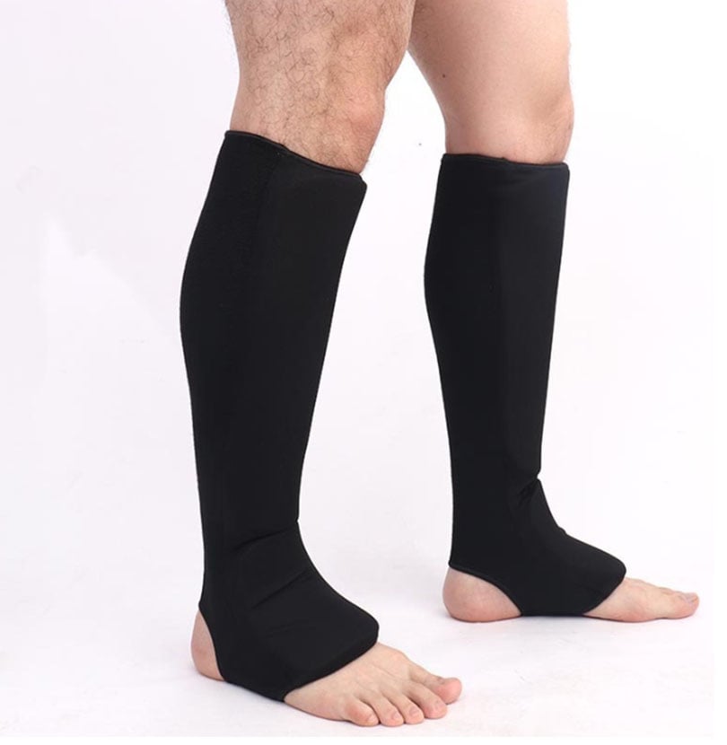 ~子甄彣璟~連腳背 護腿板 空手道 跆拳道 拳擊 散打 搏擊 護脛 護腳背 護腿 一體成型護腳 武術運動護具 側踢