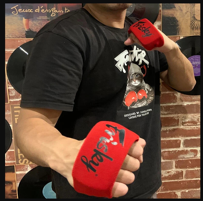 ~子甄彣璟~FRISKY 拳峰 護拳峰 拳擊 護手套 格鬥 散打 泰拳 護具 搏擊 關節 保護墊 凝膠 護手 健身 運動