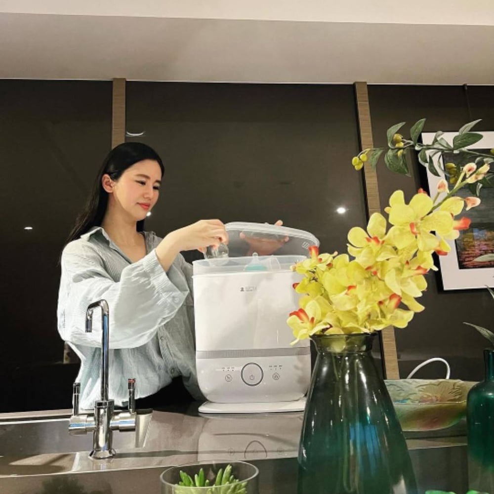 極簡操作設計，一鍵完成消毒烘乾所需流程，讓育兒生活變得更加便利輕鬆