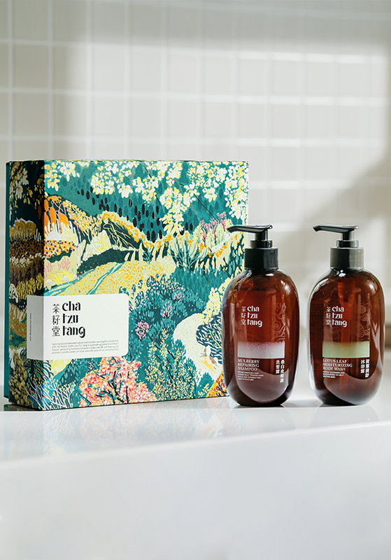 【茶籽堂】迎豐果年度版畫 飯店經典禮盒(桑白皮洗髮露330ml＋荷葉沐浴露330ml)