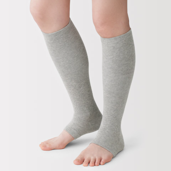【 MUJI 】女款足尖開口漸進式加壓膝下襪