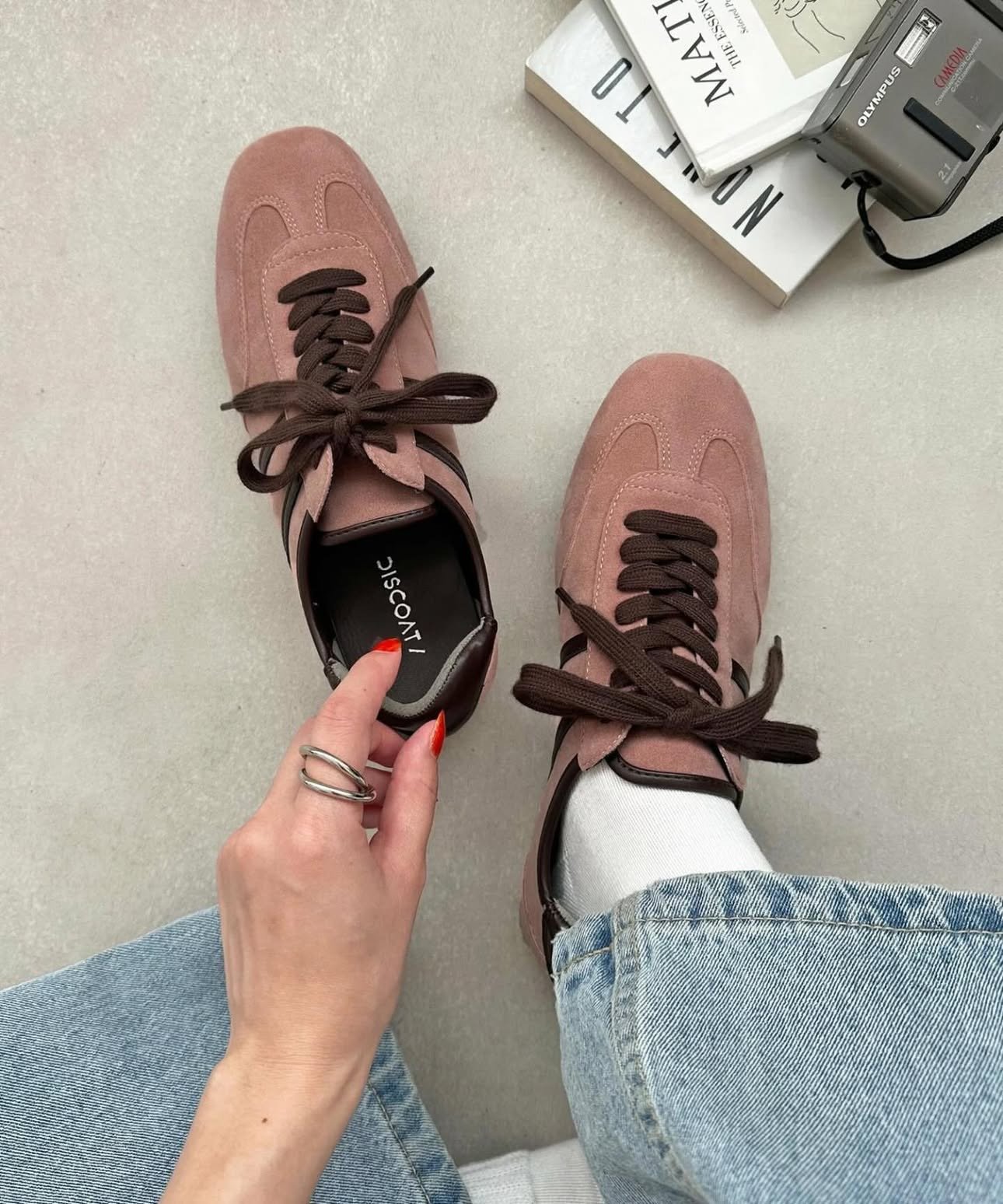 【日本DASCOAT】麂皮風緞面芭蕾運動鞋