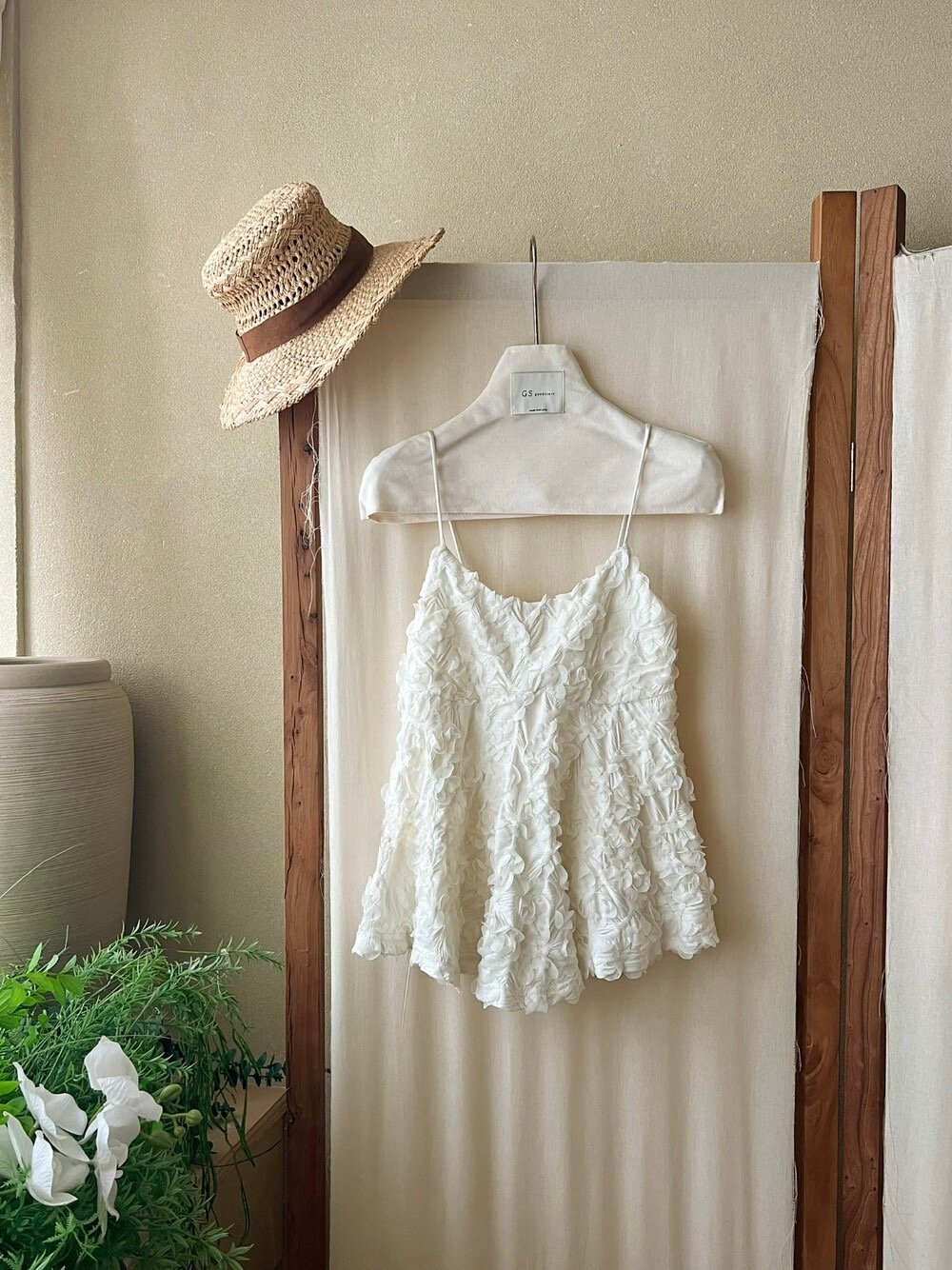 Gz87 溫柔立體花花背心（2colors）