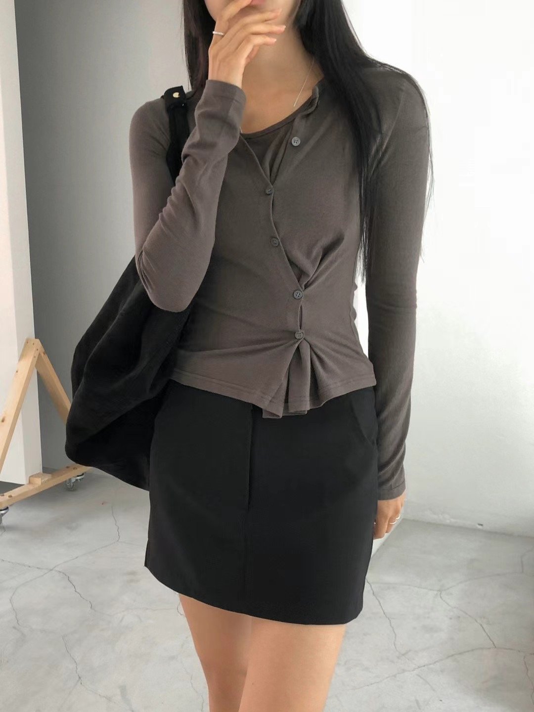 S06 斜釦設計舒服上衣（3colors）