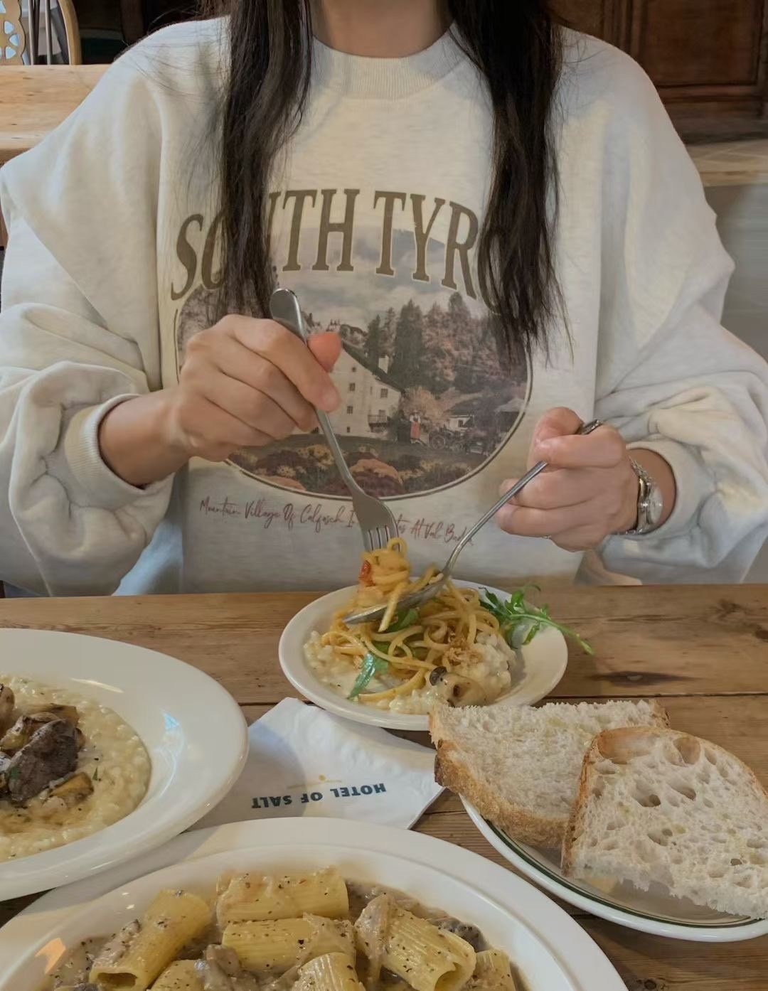 Oct20 SOUTH圓領衛衣（3colors）