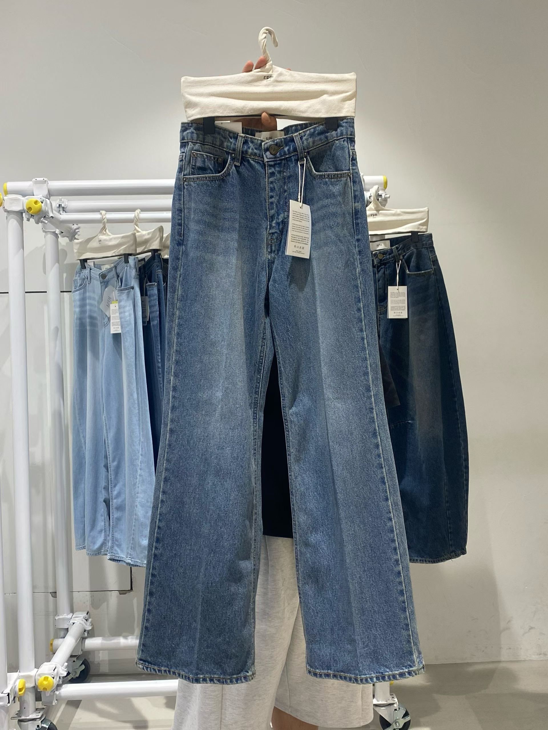 s10 完美比例直筒牛仔褲S/M/L