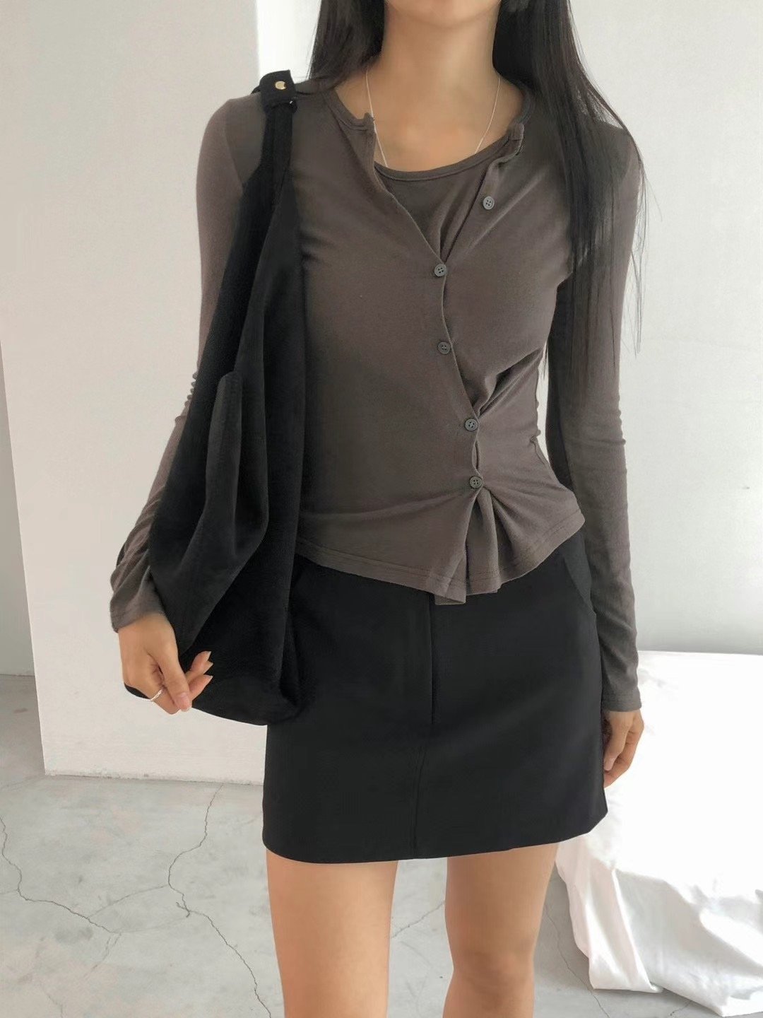 S06 斜釦設計舒服上衣（3colors）