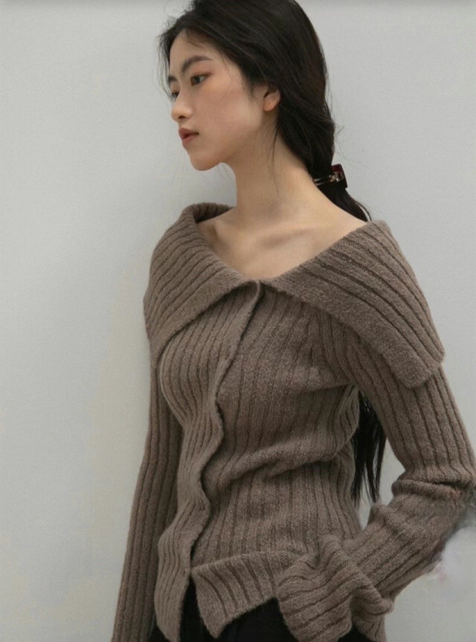 J11 大翻領排釦針織上衣（3 colors）