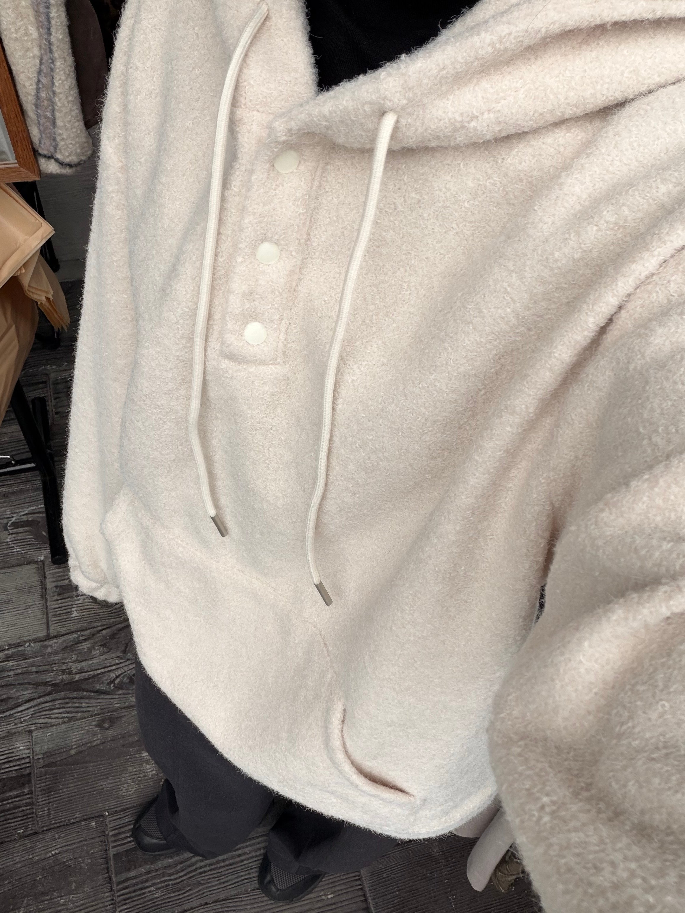 Gz64白熊毛毛連帽上衣