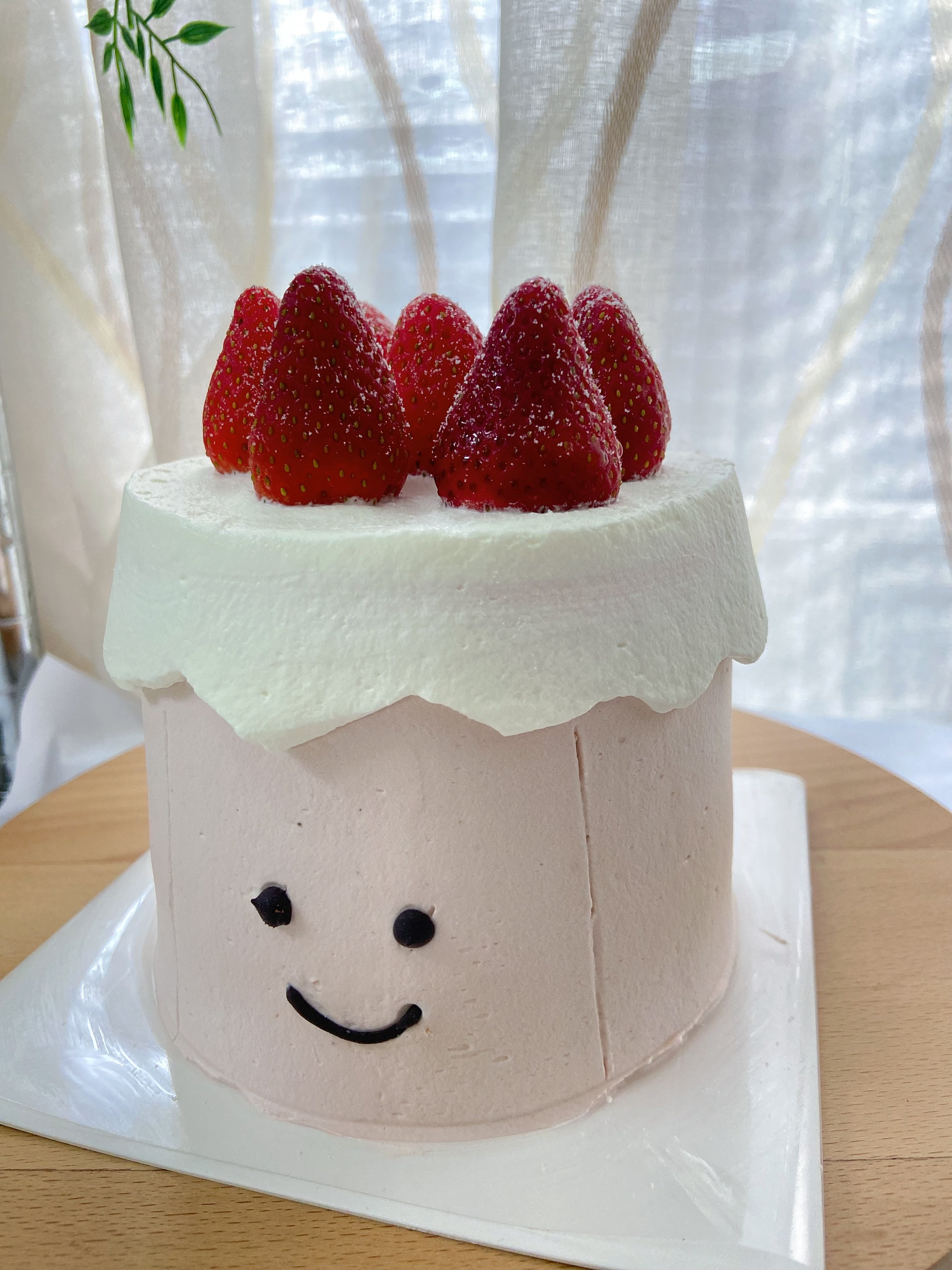 難哄蛋糕 限草莓季節提供