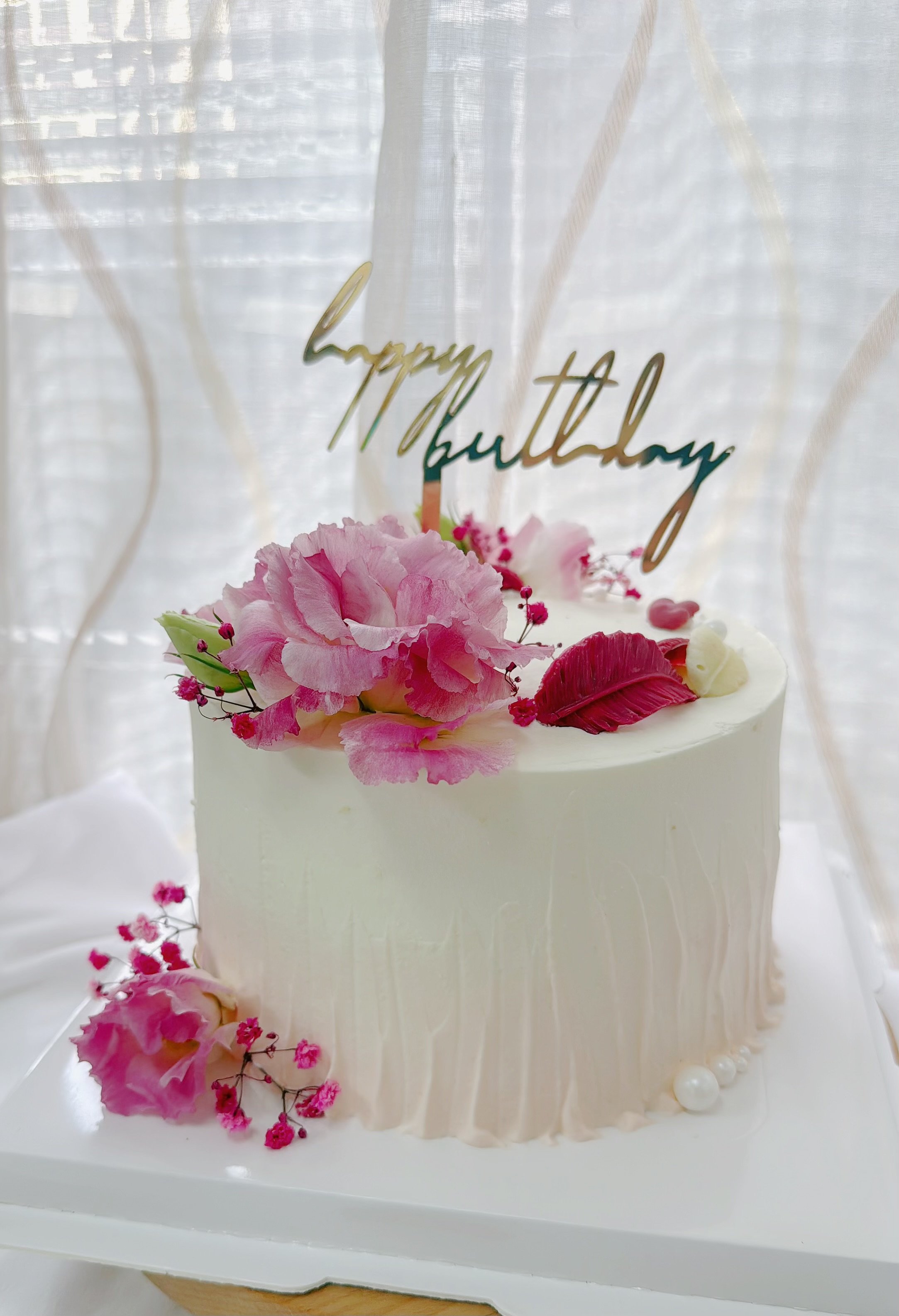 紅寶石巧克力鮮花生日蛋糕