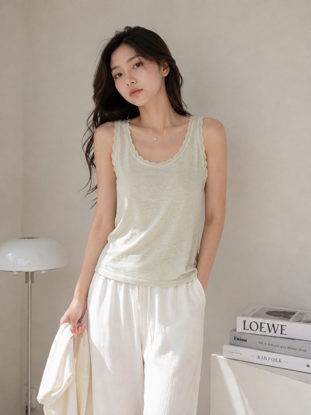 Soft Lace Tank | 柔霧帶罩杯蕾絲涼感背心