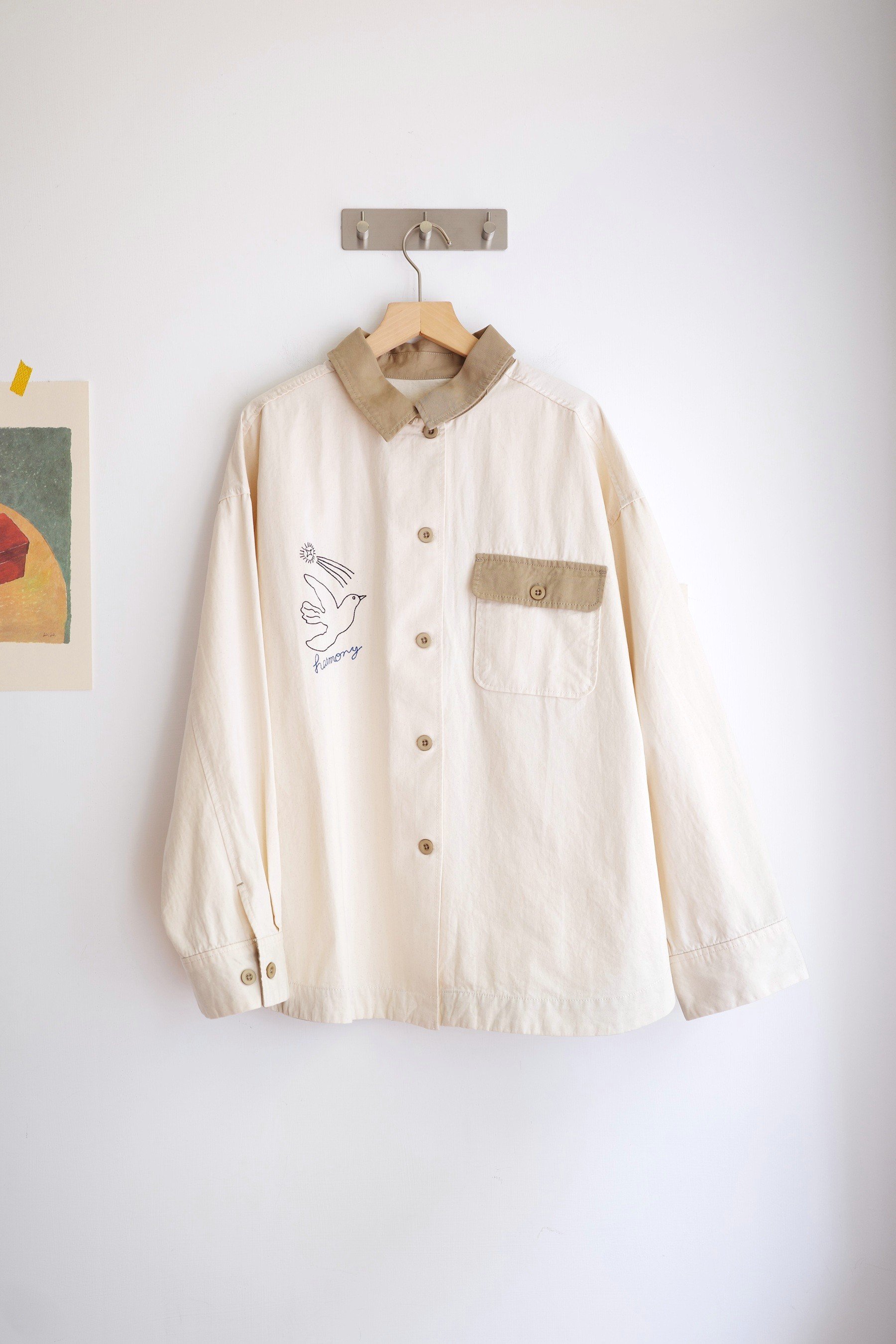 𓏭小鳥老虎刺繡反折拼接襯衫外套