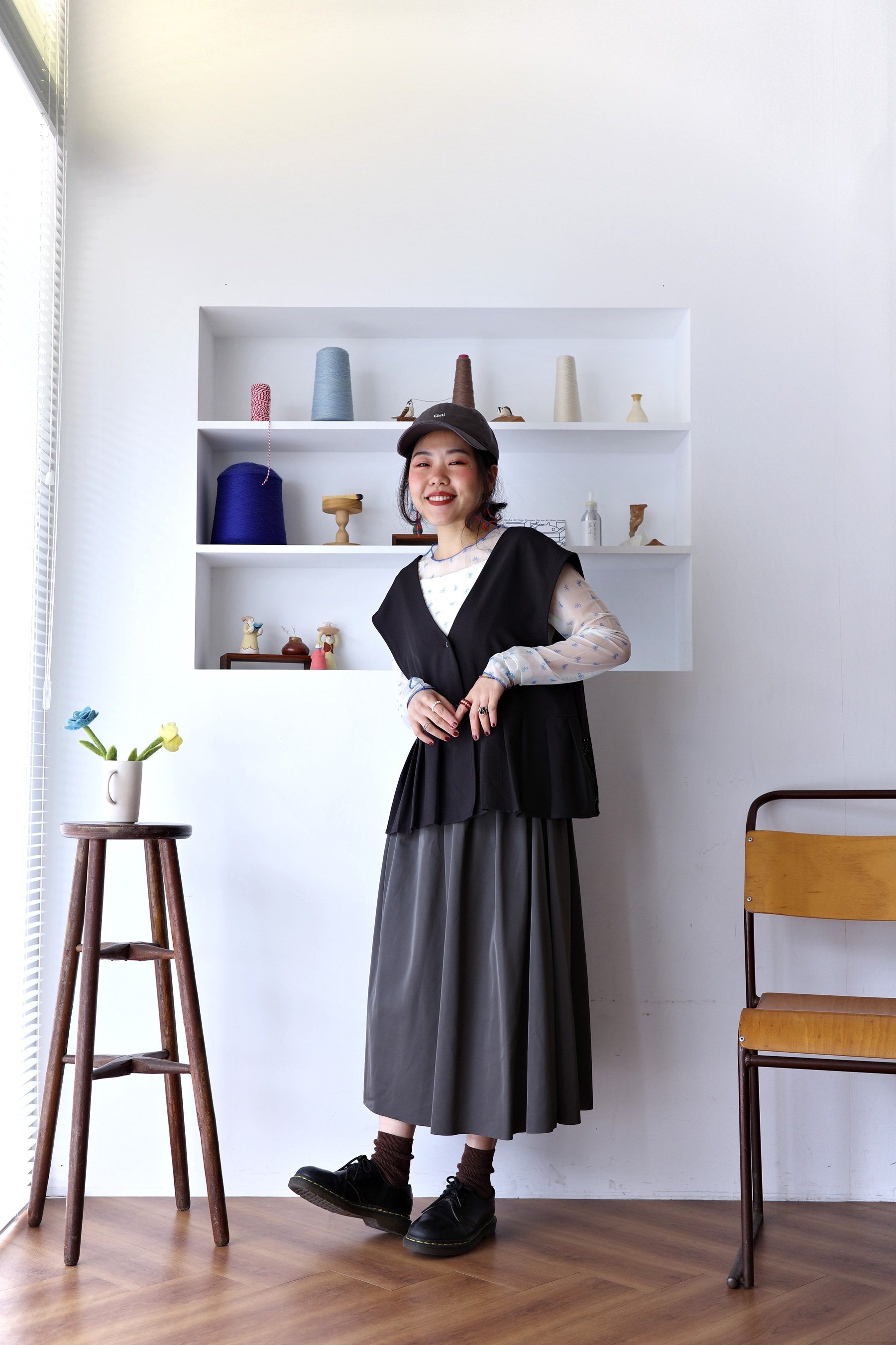 壓摺下擺蕾絲拼接西裝背心