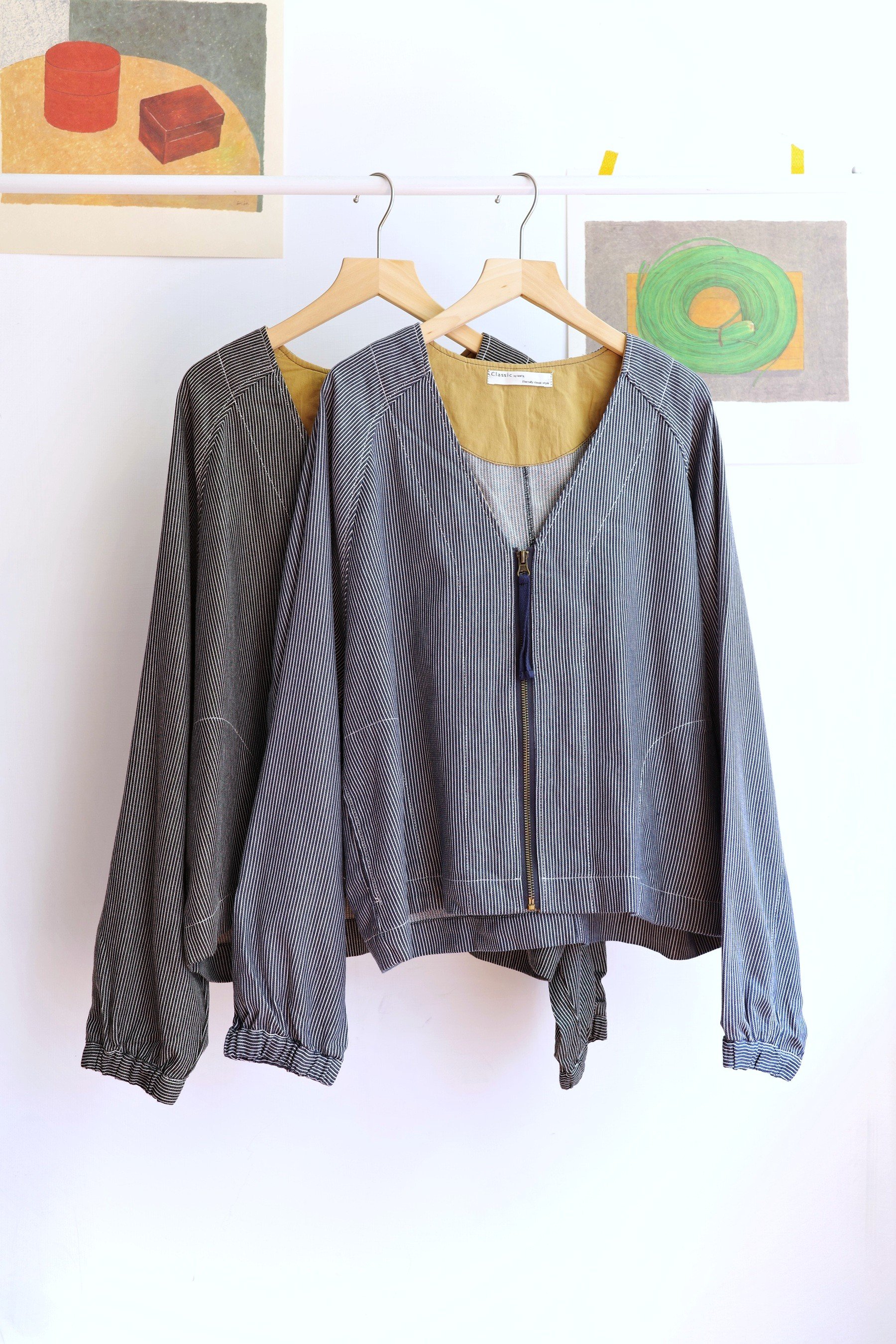 𓏭Ｖ領直紋丹寧短版外套