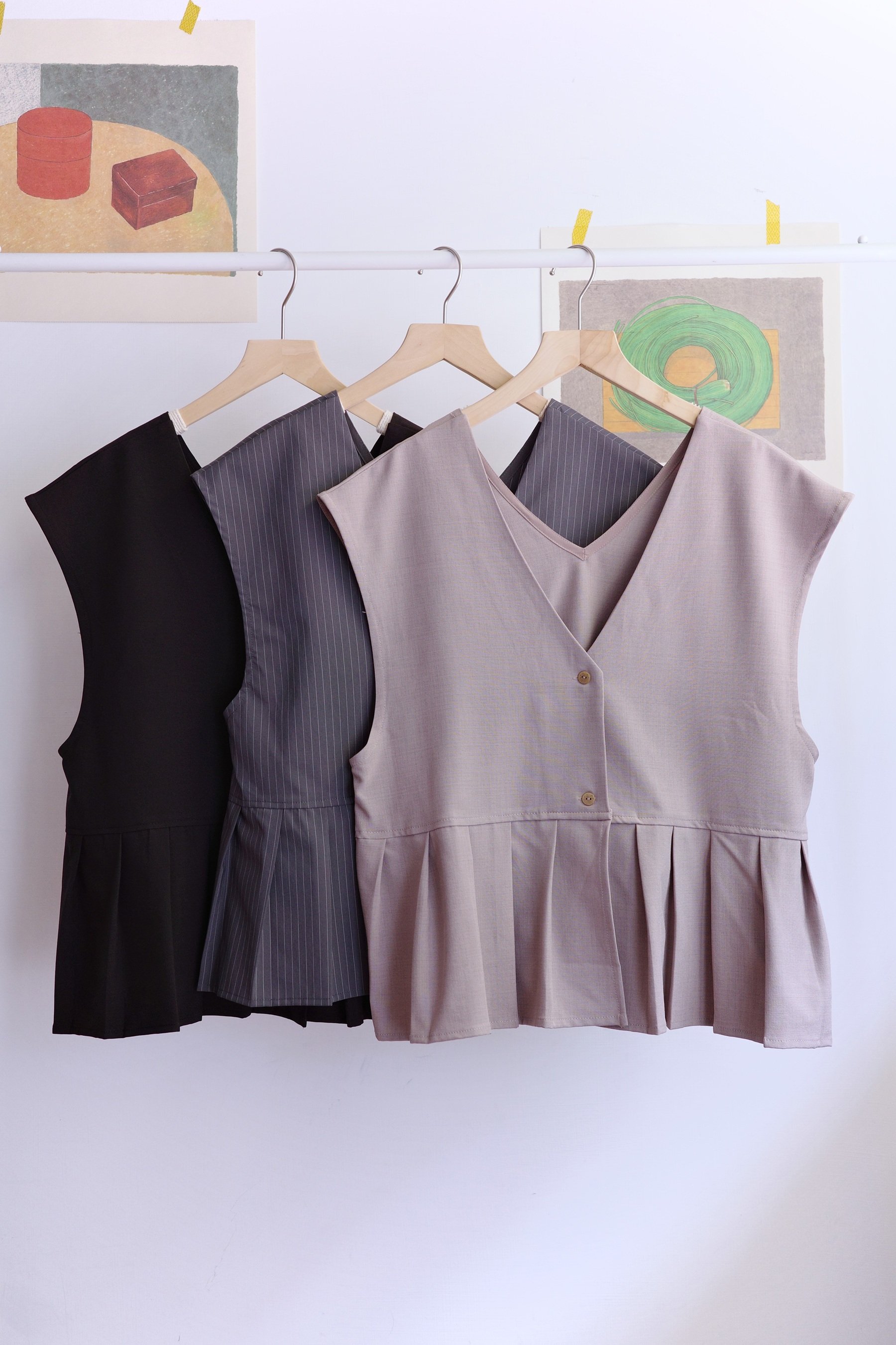 壓摺下擺蕾絲拼接西裝背心