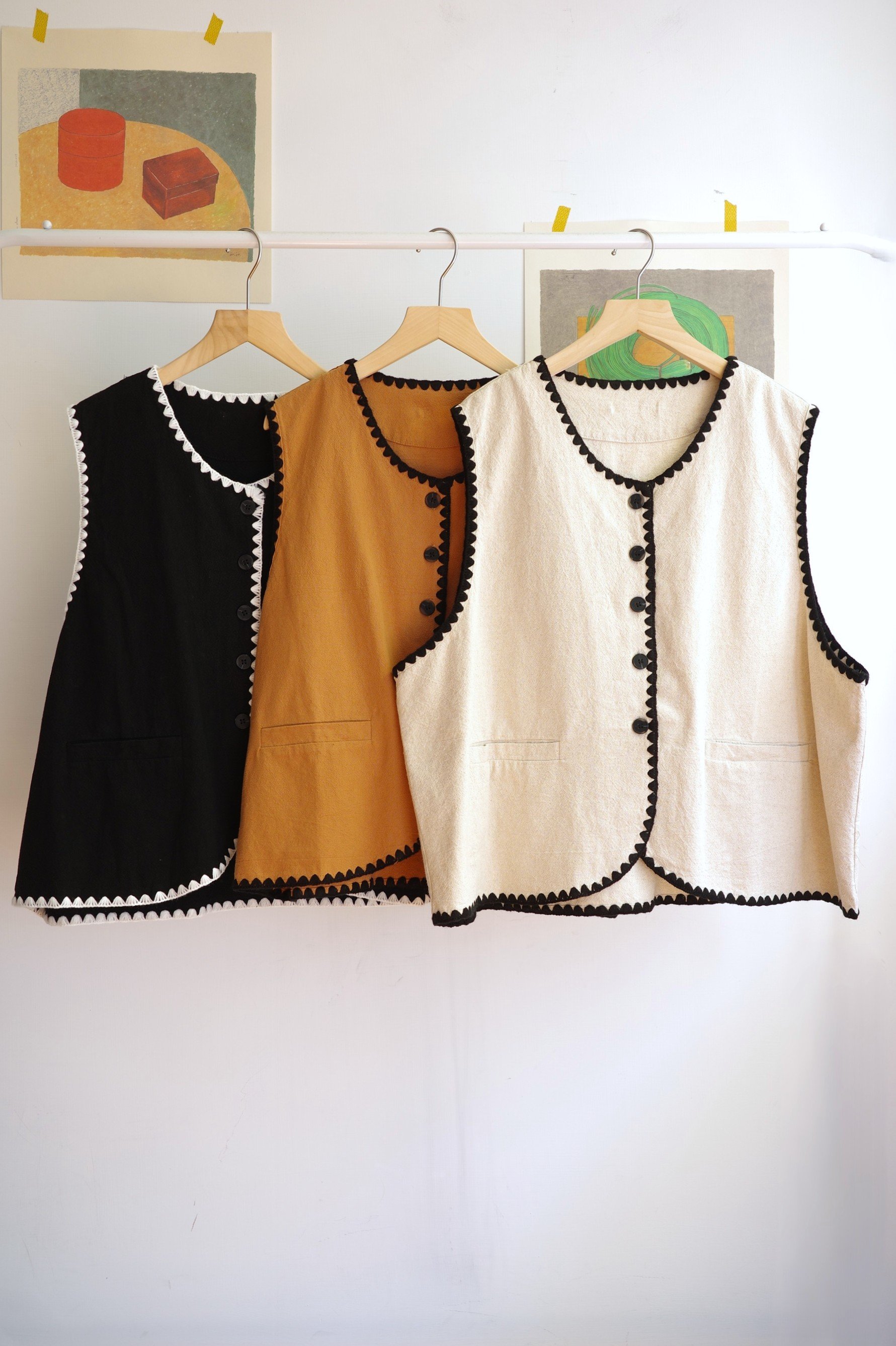 𓏭三角花邊開襟背心