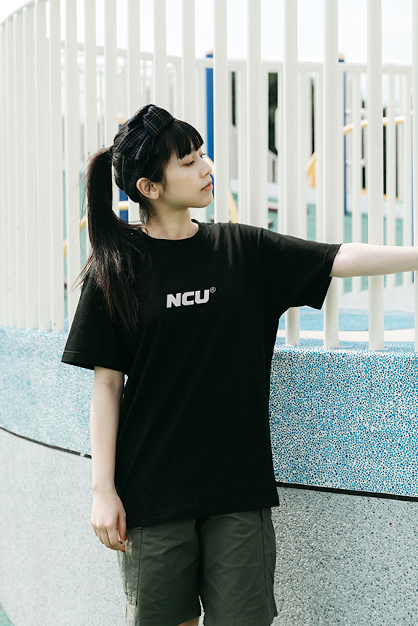 NCU 設計短Ｔ－黑色