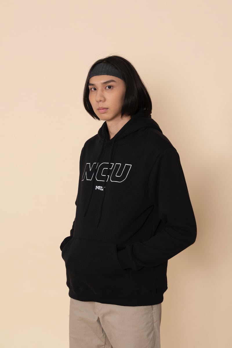 NCU 大字帽Ｔ－黑色