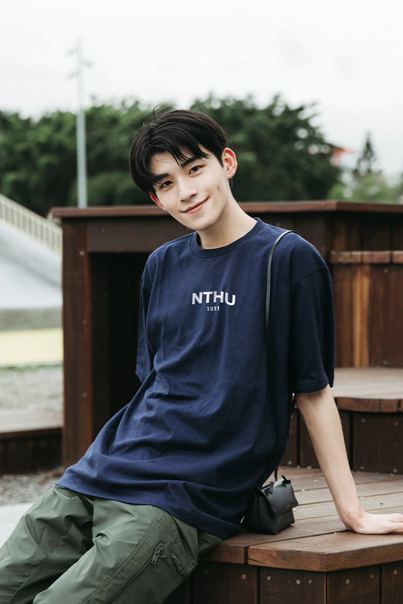 NTHU 設計短Ｔ－藍色