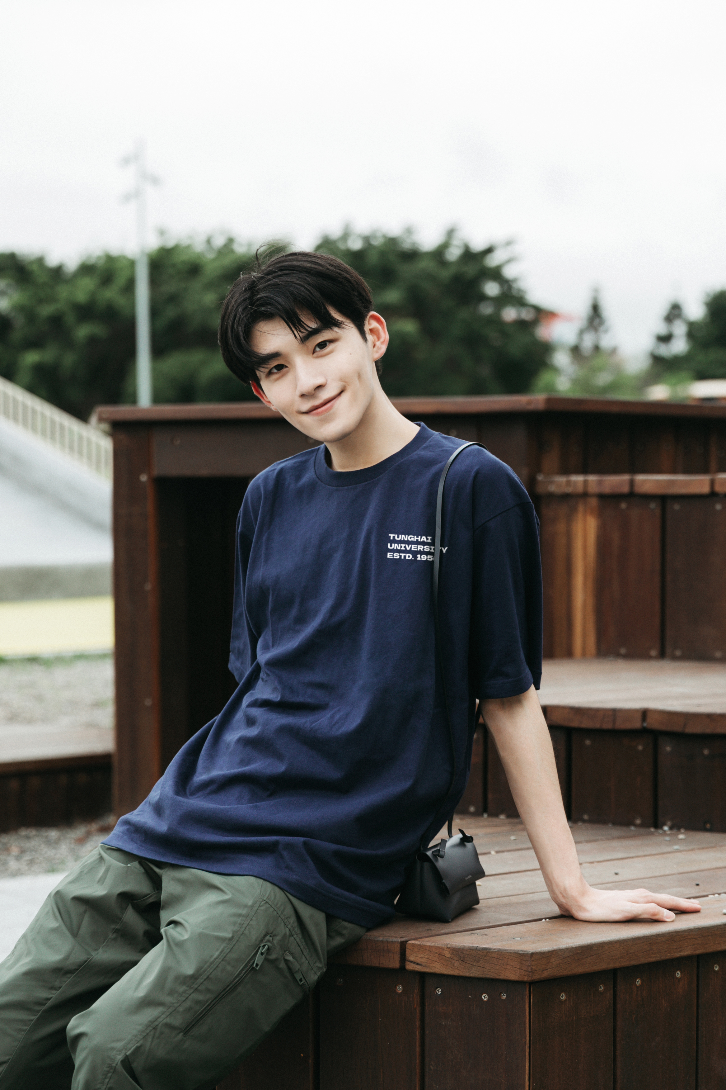 THU 科幻短Ｔ－深藍