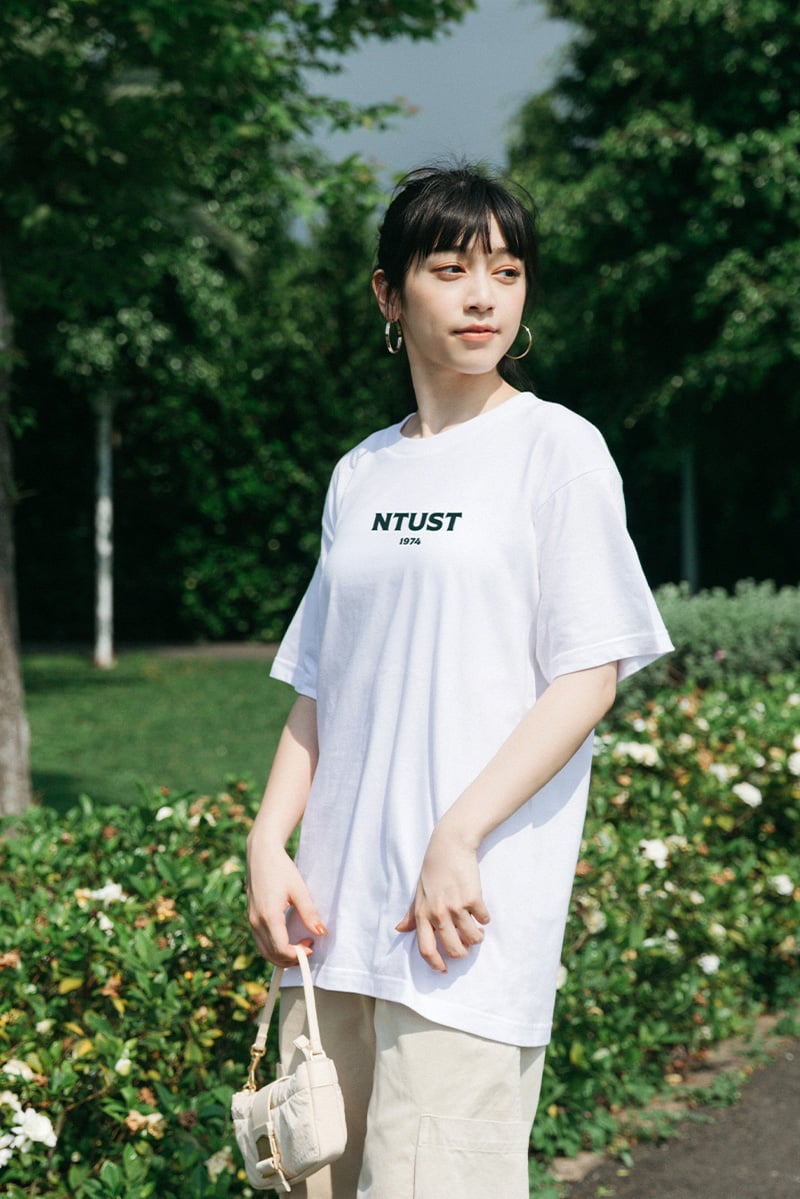 NTUST 設計短Ｔ－白色 Ｓ
