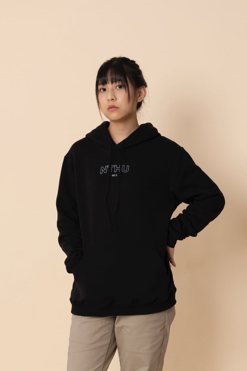 NTHU 小字款帽Ｔ－黑色