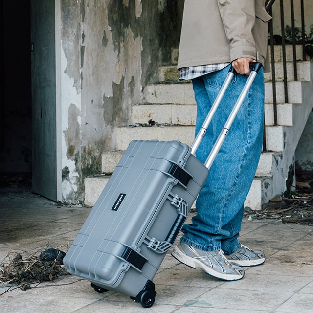 Vidafun V22 防水氣密抗撞提把滑輪箱 灰黑色