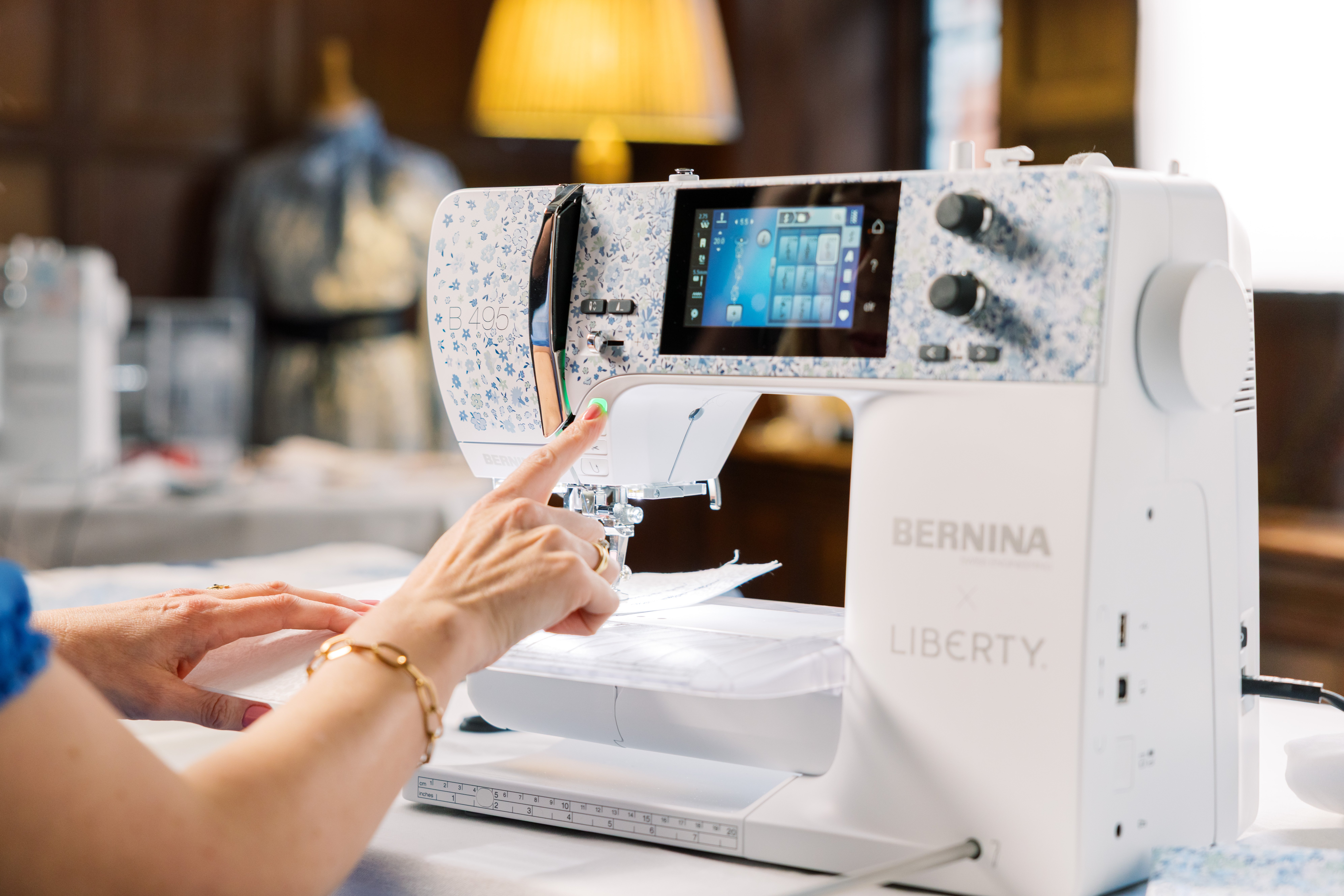 【BERNINA】B580 Liberty特別版高階電腦縫紉機含刺繡模組