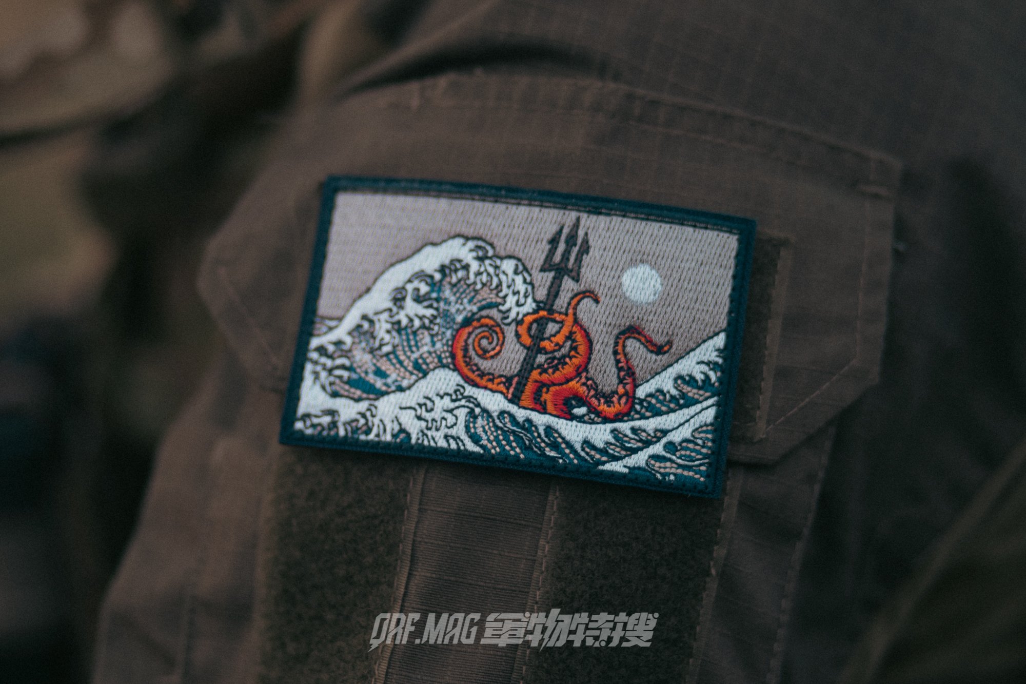 神奈川沖浪裏石距士氣章