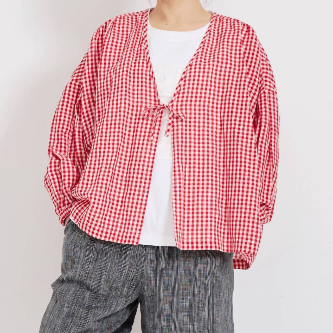 日本製棉麻小紅格綁帶罩衫