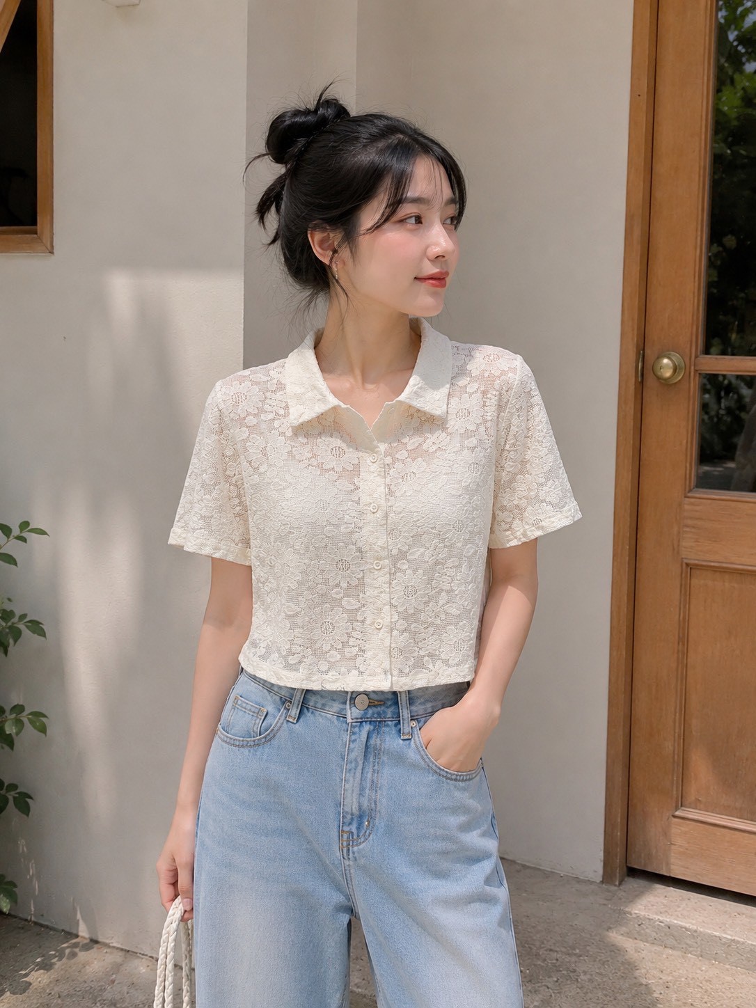 雛菊刺繡微透膚短版襯衫