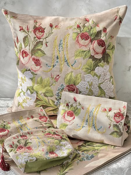 歐洲ADL家飾家居用品-刺繡零錢包