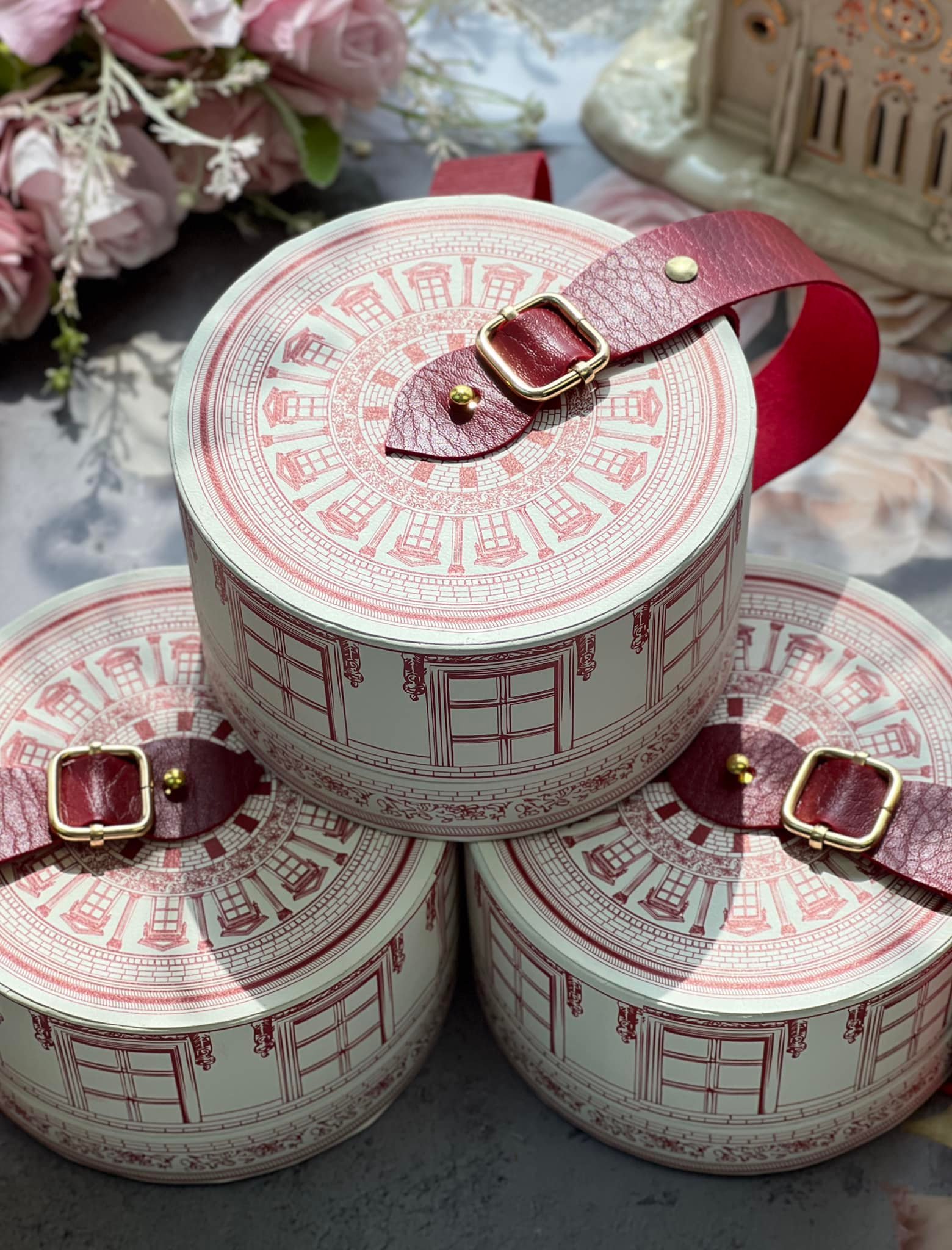 法式巴洛克建築圓型手提禮盒