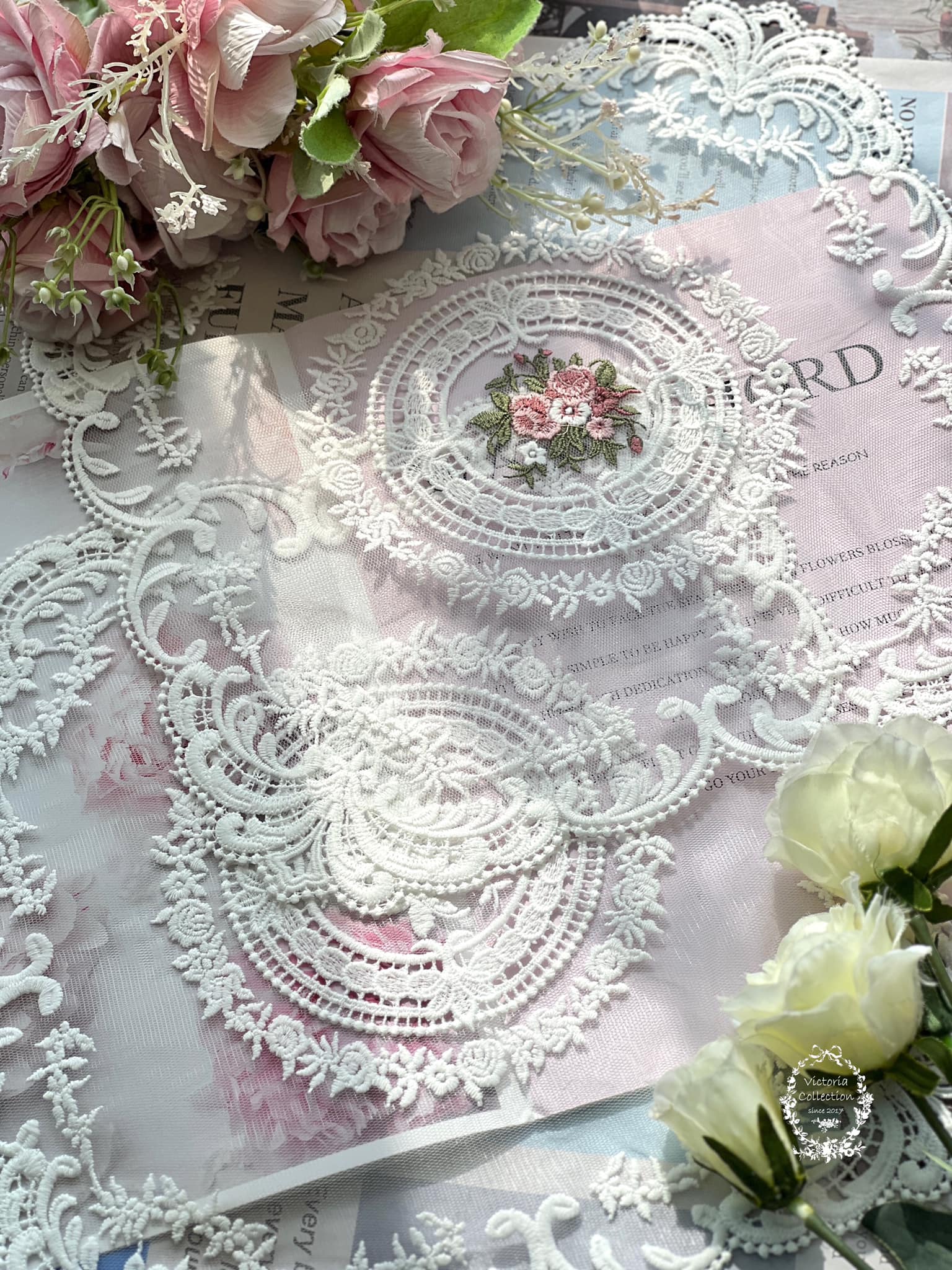 法式方形蕾絲墊