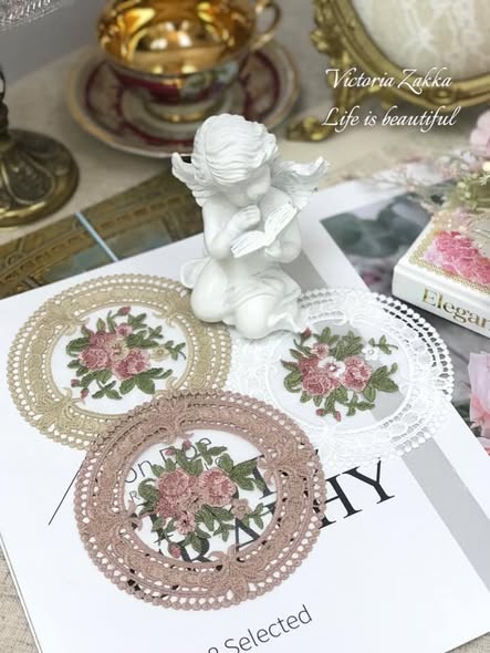 花卉刺繡蕾絲小圓墊/杯墊(3入組)